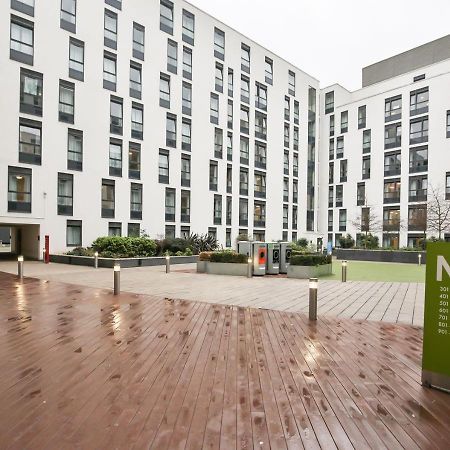 Sterling Court In Wembley Lägenhet London Exteriör bild