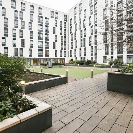 Sterling Court In Wembley London Exteriör bild